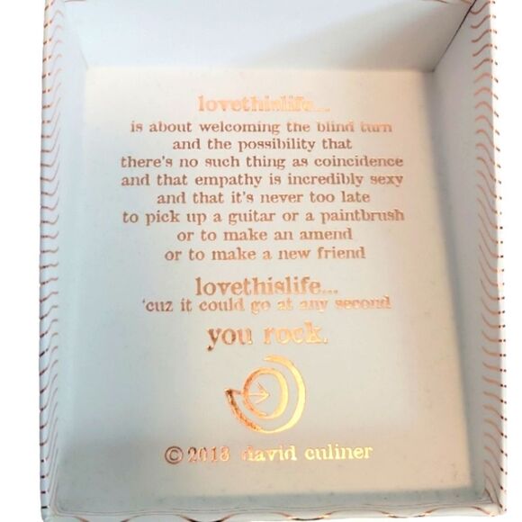 NIB LOVE THIS LIFE "FAMILY" CHARM BRACELET - Picture 2 of 6